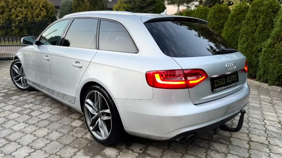AUDI A4 -