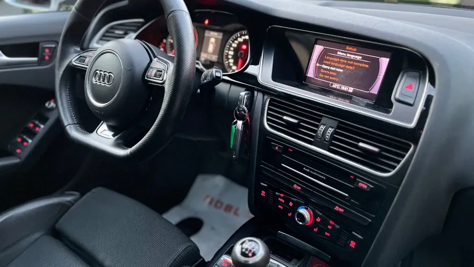 AUDI A4 -
