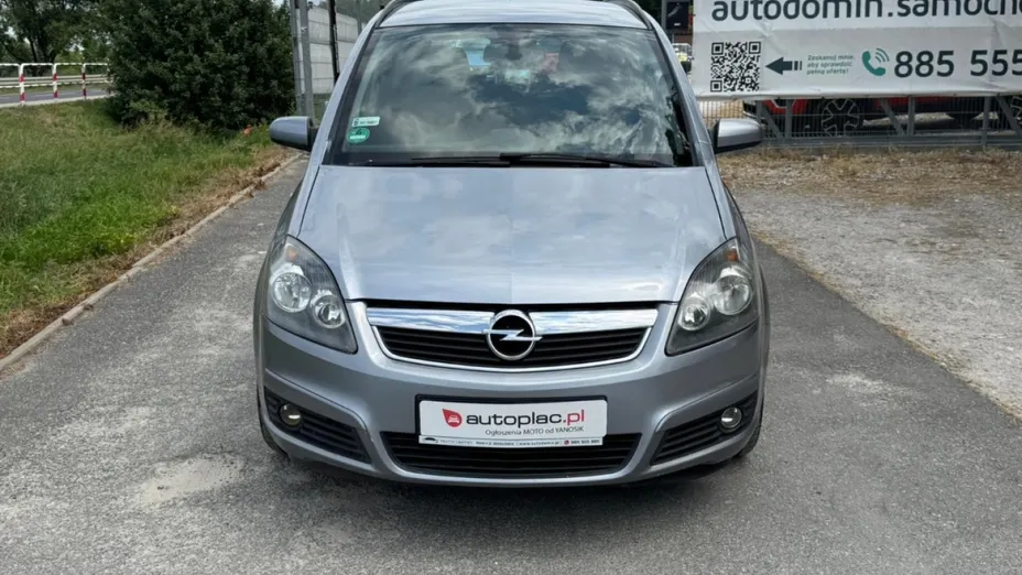 OPEL Zafira -