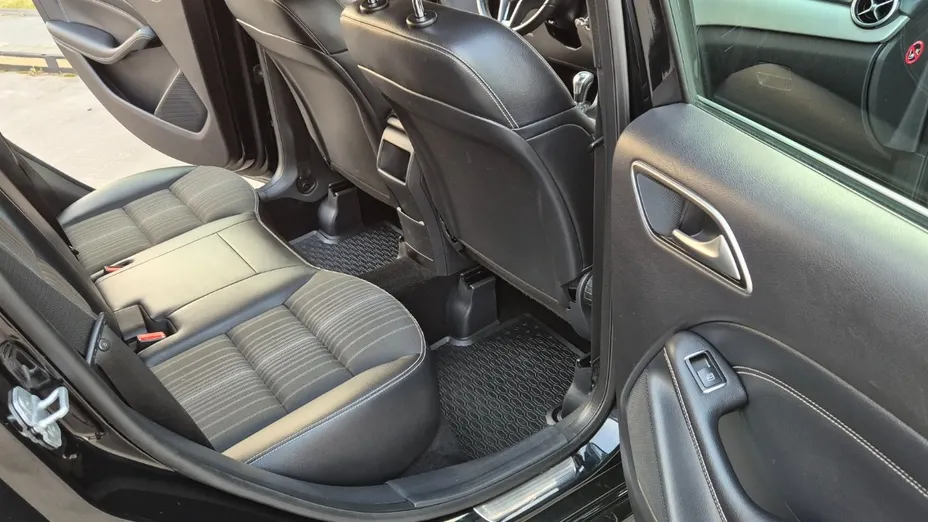 MERCEDES-BENZ B Klasa -