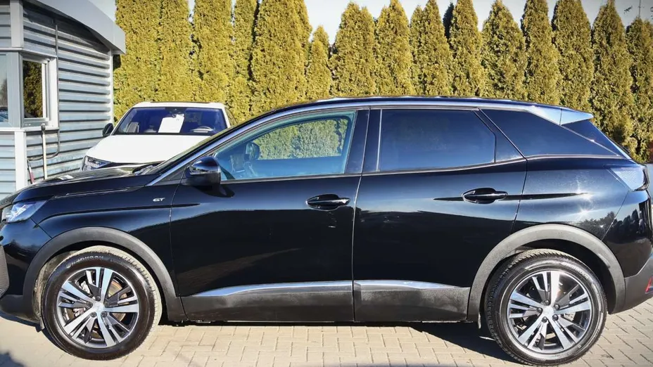 PEUGEOT 3008 -