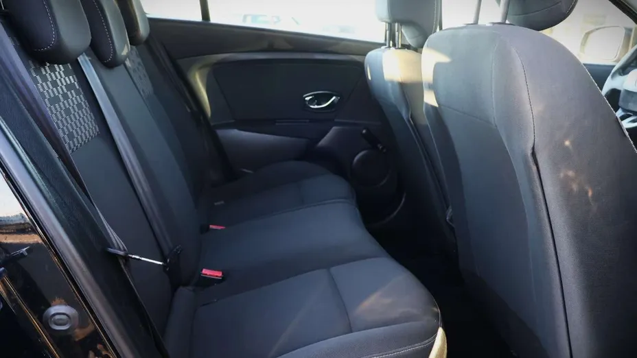 RENAULT Megane -