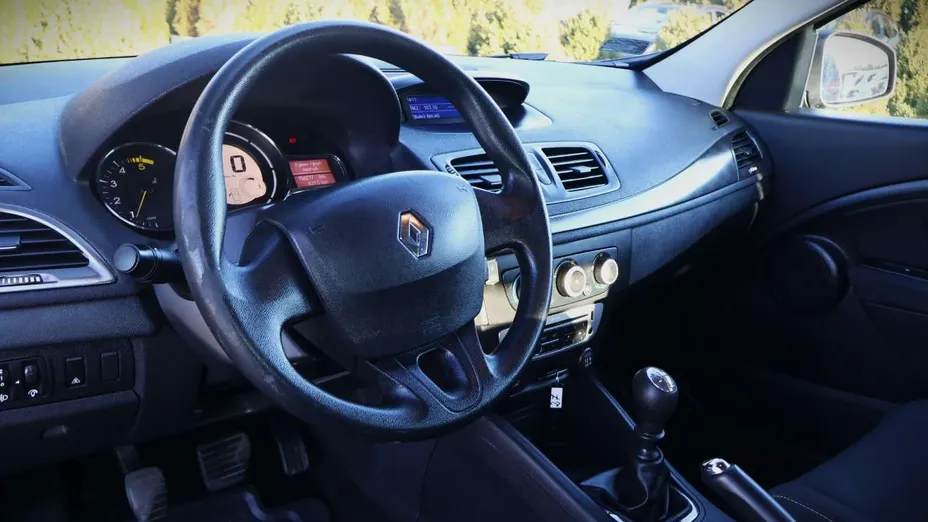 RENAULT Megane -