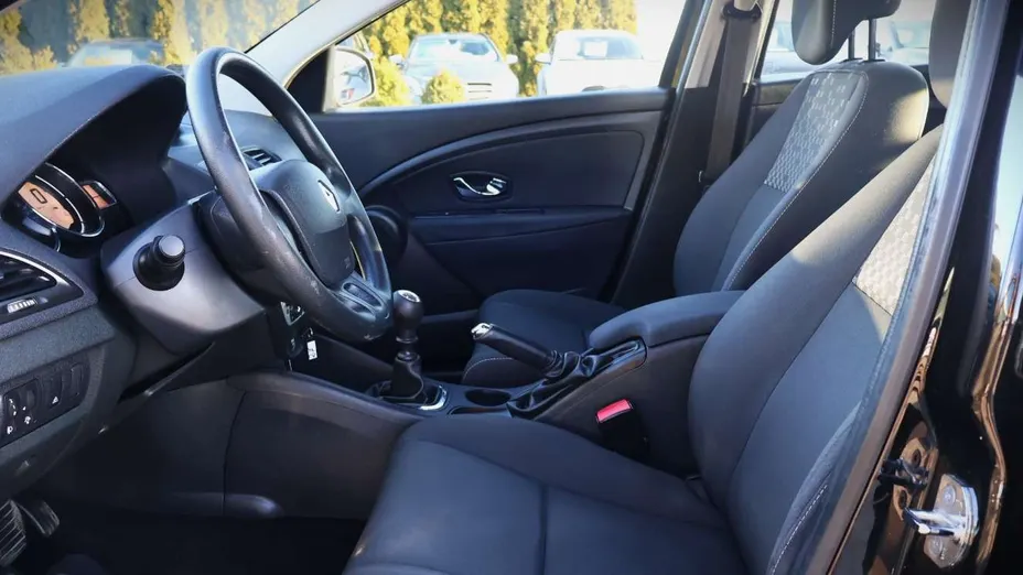 RENAULT Megane -