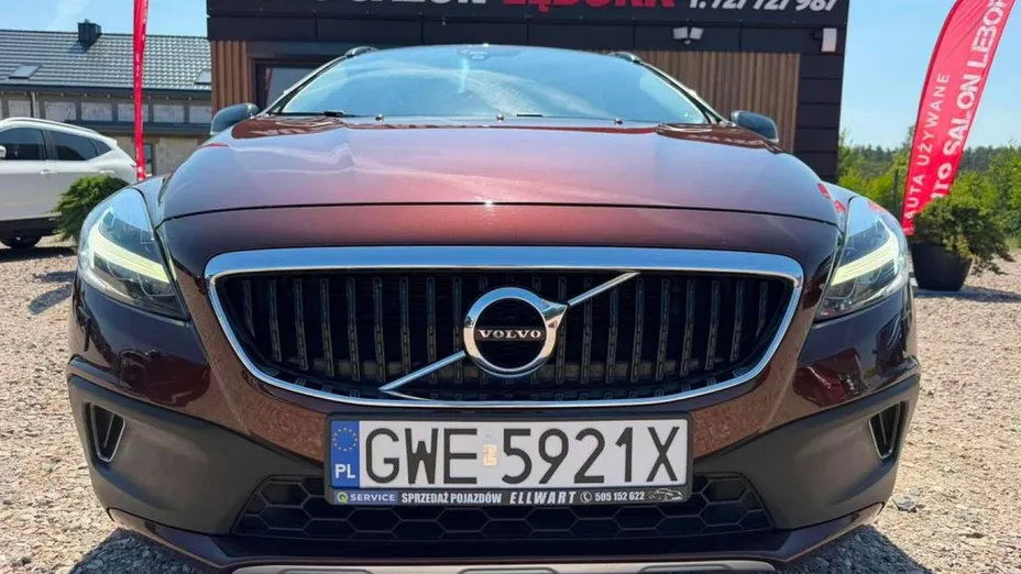VOLVO V40 Cross Country -