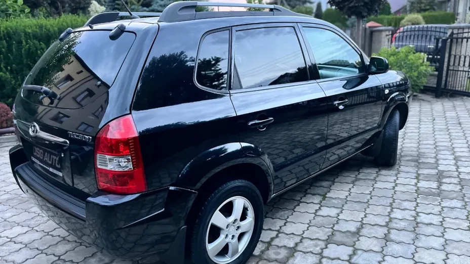 HYUNDAI Tucson -