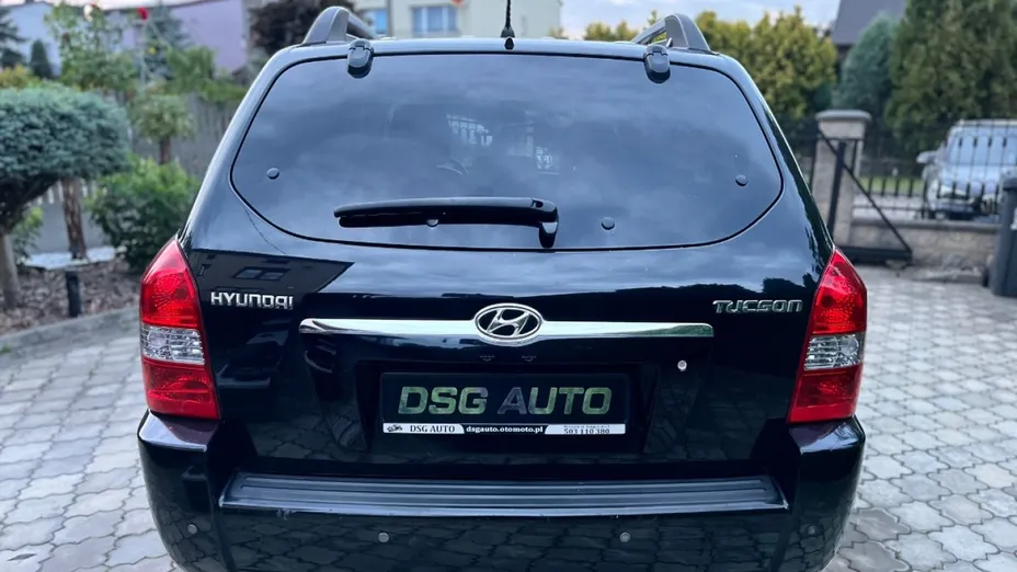 HYUNDAI Tucson -
