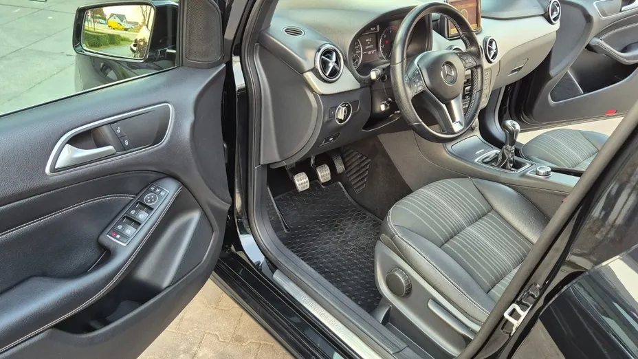 MERCEDES-BENZ B Klasa -