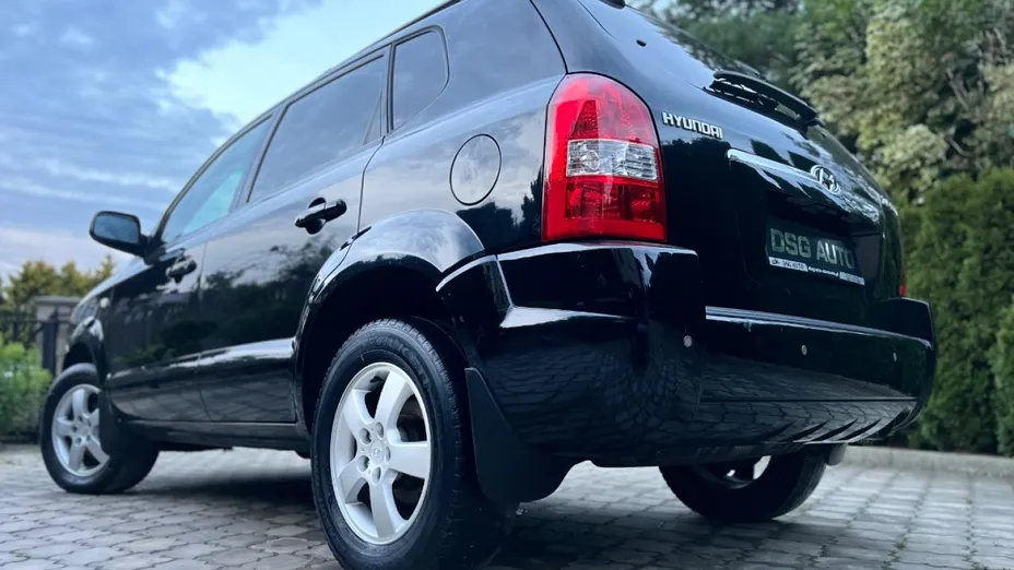 HYUNDAI Tucson -