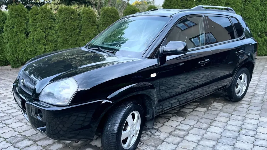 HYUNDAI Tucson -