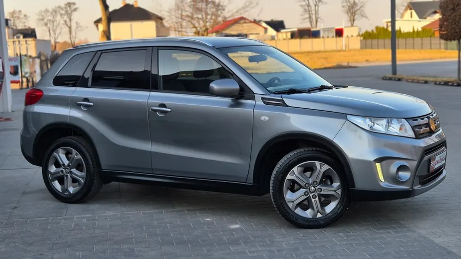 SUZUKI Vitara -