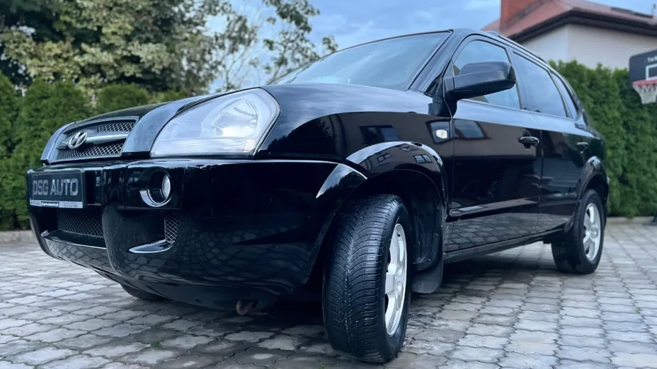 HYUNDAI Tucson -