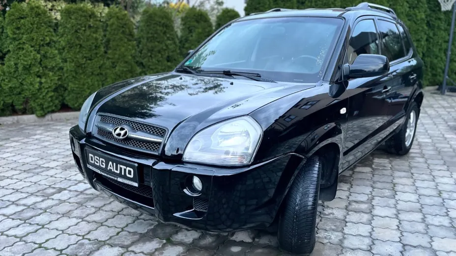 HYUNDAI Tucson -
