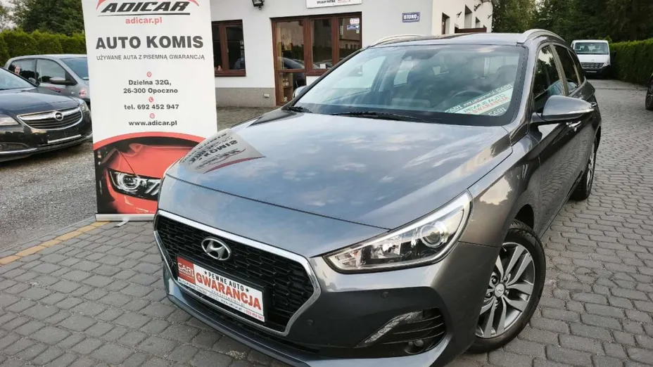 HYUNDAI i30 -