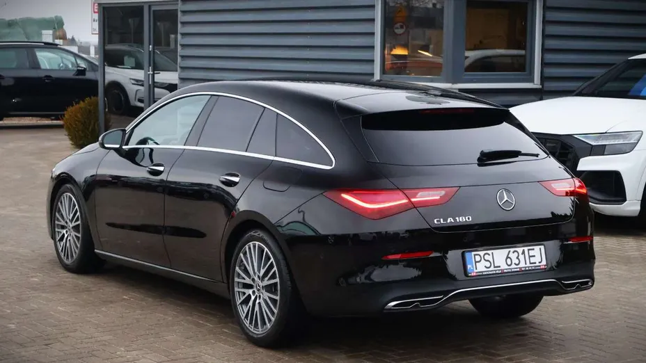 MERCEDES-BENZ CLA -