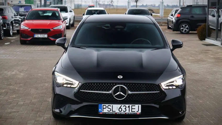 MERCEDES-BENZ CLA -