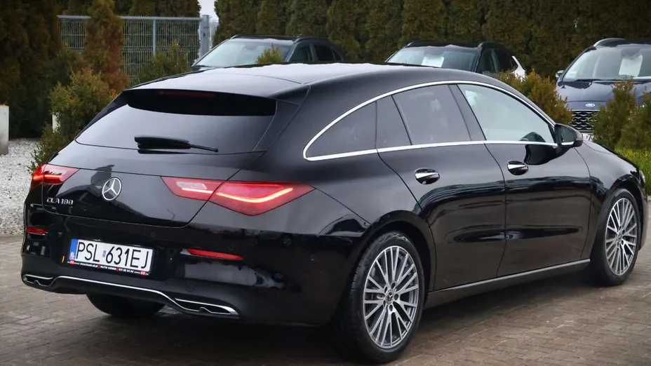 MERCEDES-BENZ CLA -