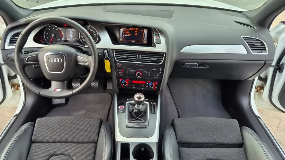 AUDI A4 Avant -