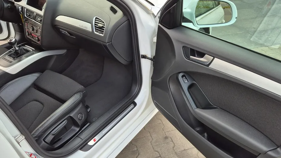 AUDI A4 Avant -