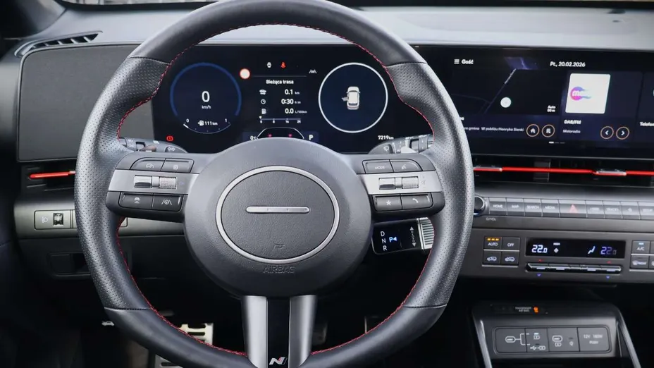 HYUNDAI Kona -