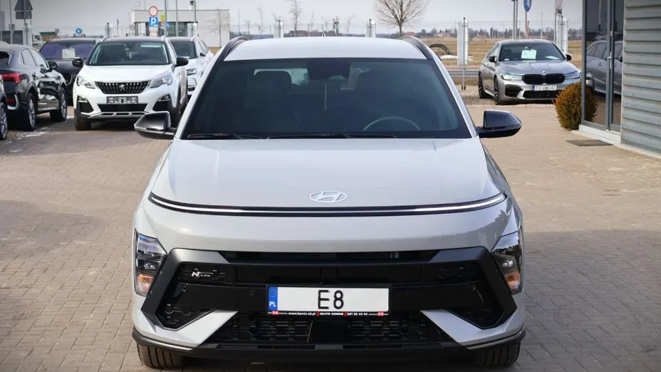 HYUNDAI Kona -