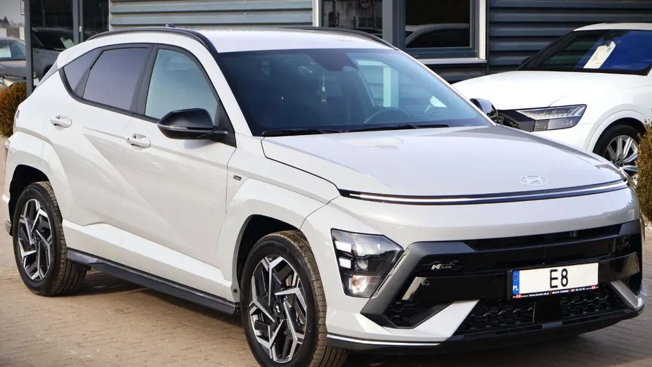 HYUNDAI Kona -