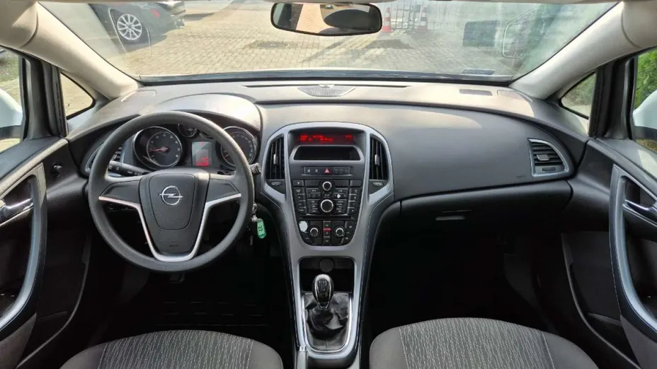 OPEL Astra -