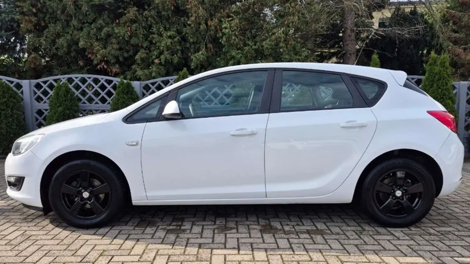OPEL Astra -
