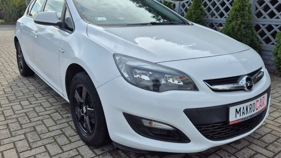 OPEL Astra -
