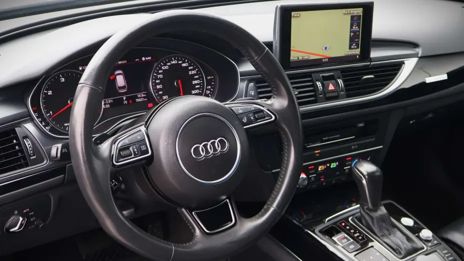 AUDI A6 Avant -