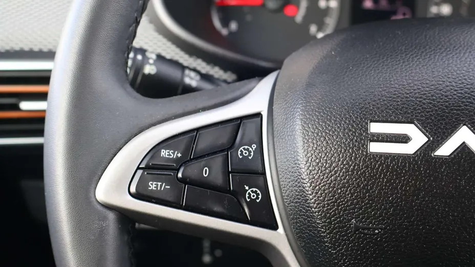 DACIA Sandero -