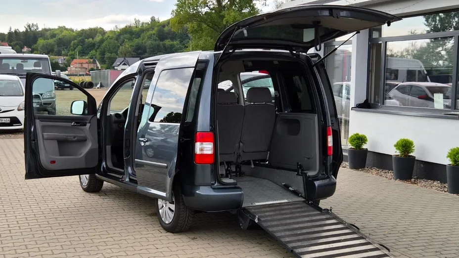 VOLKSWAGEN Caddy -