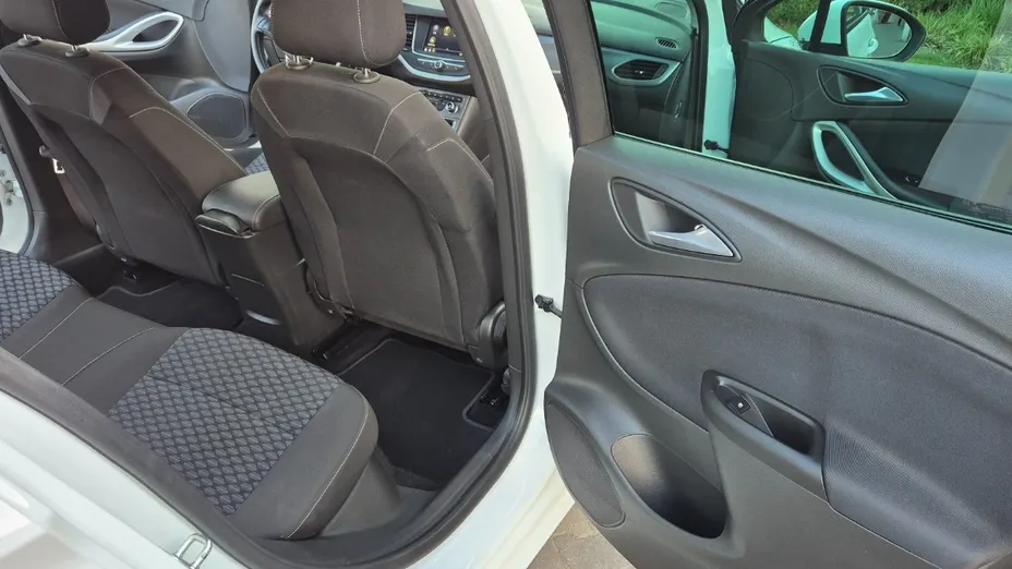OPEL Astra -