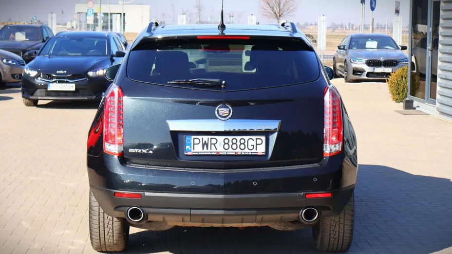 CADILLAC SRX -