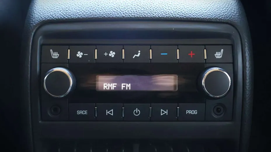 CADILLAC SRX -