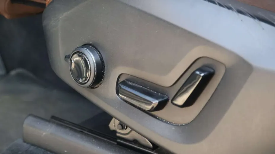 VOLVO XC90 -
