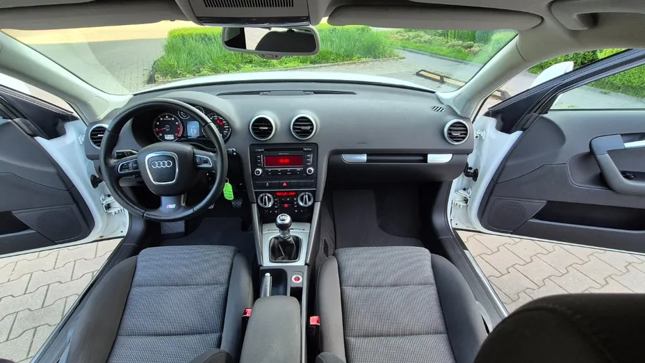 AUDI A3 Sportback -