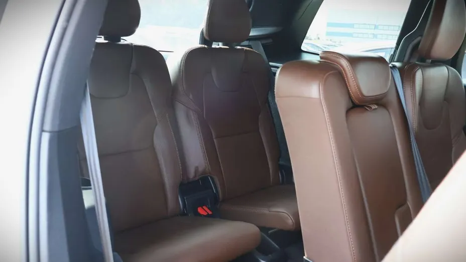 VOLVO XC90 -