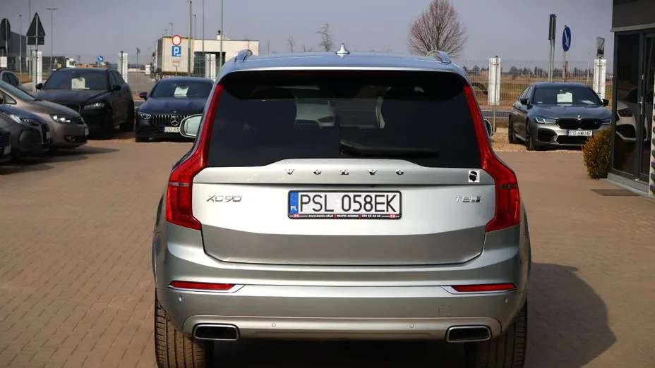 VOLVO XC90 -