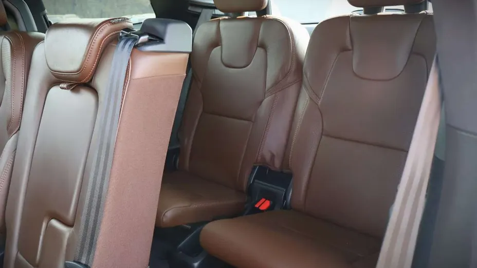 VOLVO XC90 -
