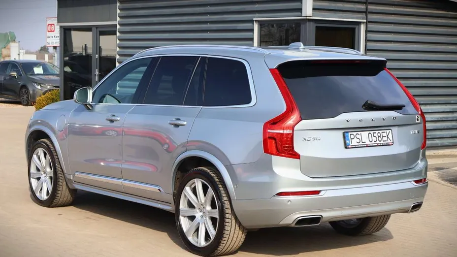 VOLVO XC90 -