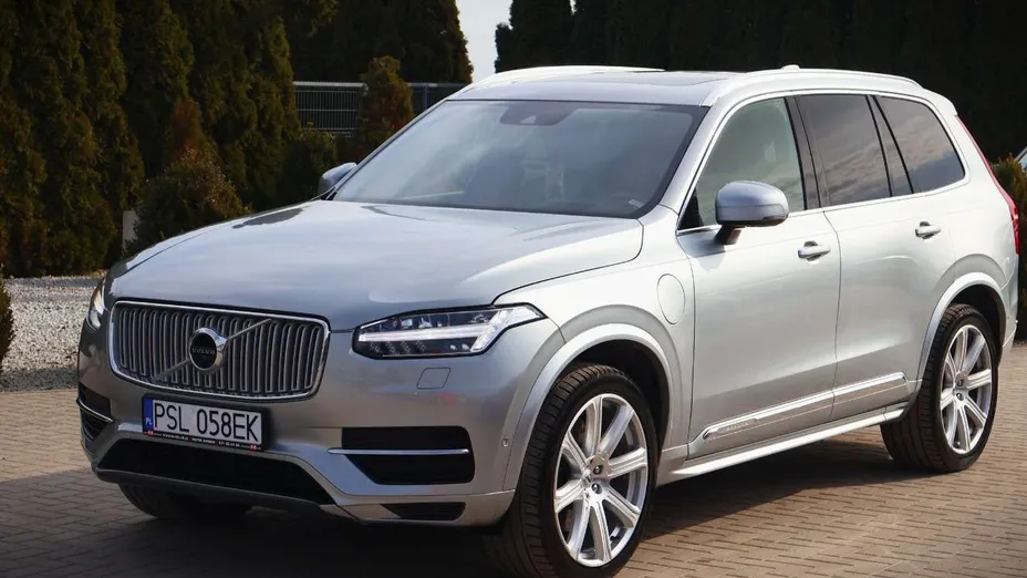 VOLVO XC90 -