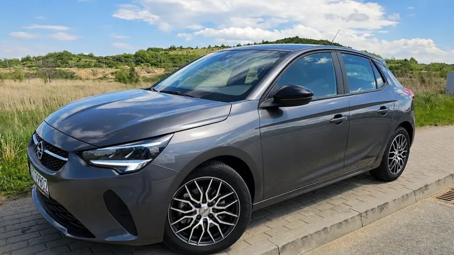 OPEL Corsa -