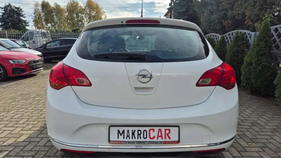 OPEL Astra -