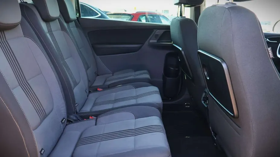 VOLKSWAGEN Sharan -