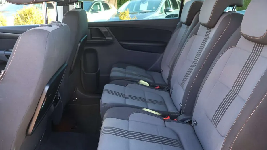 VOLKSWAGEN Sharan -