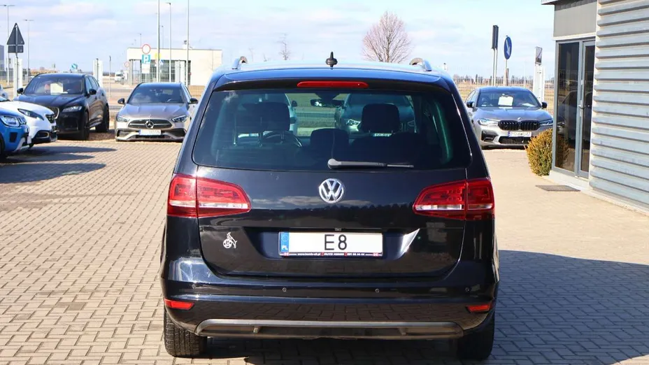VOLKSWAGEN Sharan -