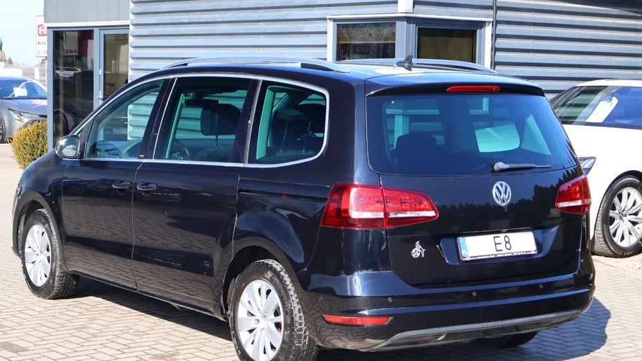VOLKSWAGEN Sharan -