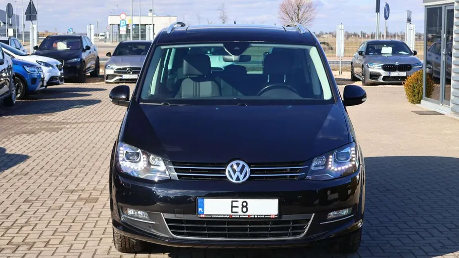VOLKSWAGEN Sharan -
