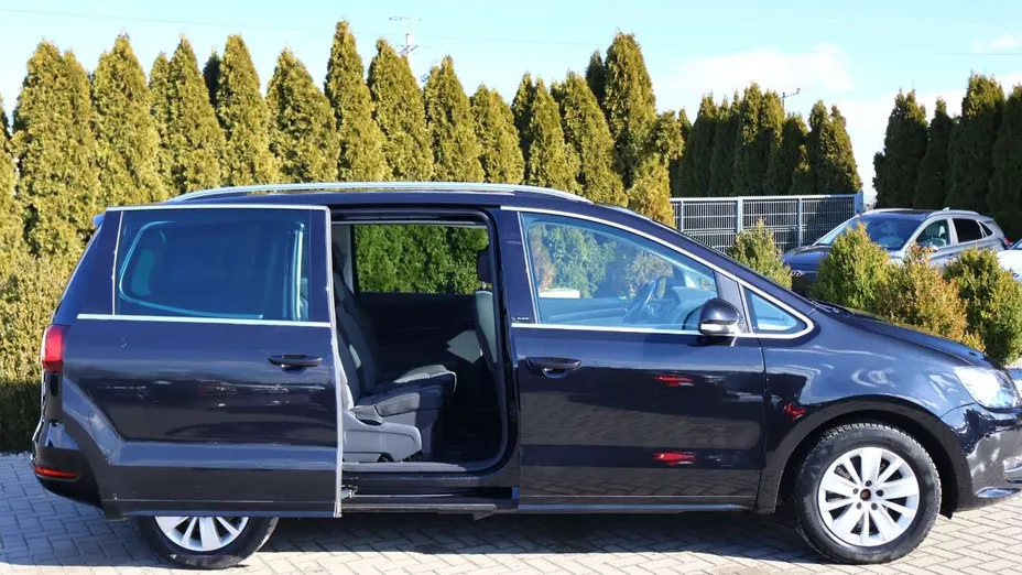 VOLKSWAGEN Sharan -